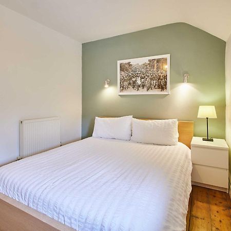 Host & Stay - Trefor Cottage 외부 사진
