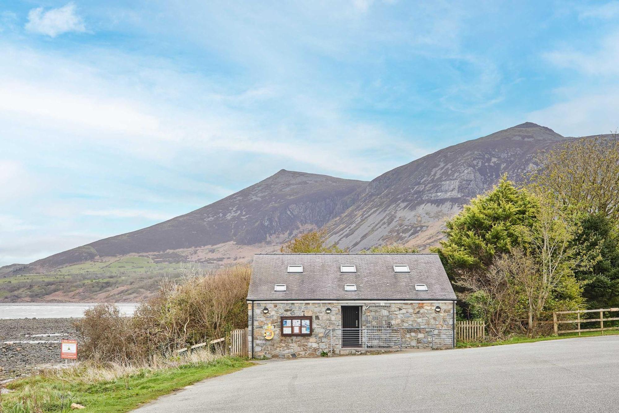 Host & Stay - Trefor Cottage 외부 사진